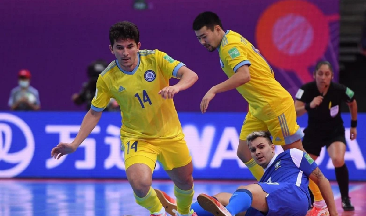 Сборную Казахстана по футзалу наградили за самую честную игру