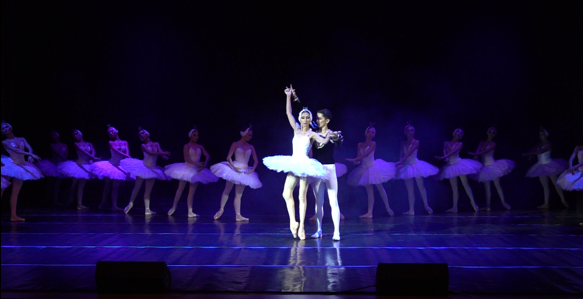 Алматы төрінде «Аққу көлі» балеті сахналанды