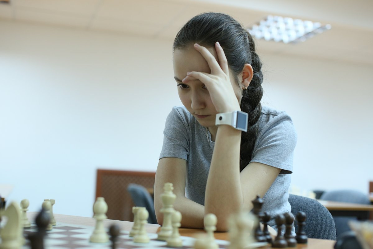 Жансая Абдумалик принесла победу своему клубу в крупном турнире по шахматам