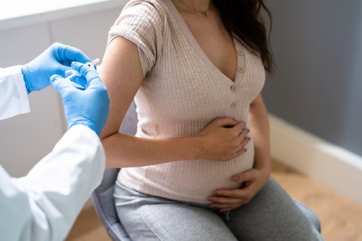 На каком месяце беременности можно вакцинироваться "Пфайзером"