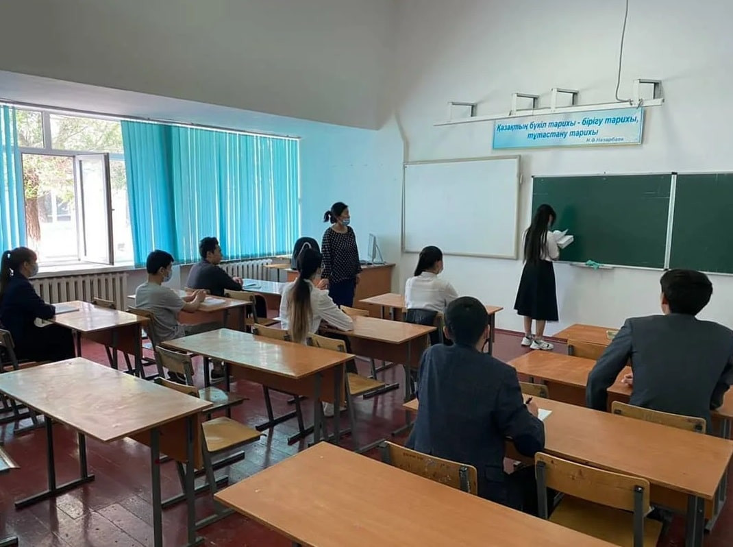 От количества - в качество: в Казахстане сократили число педагогических вузов