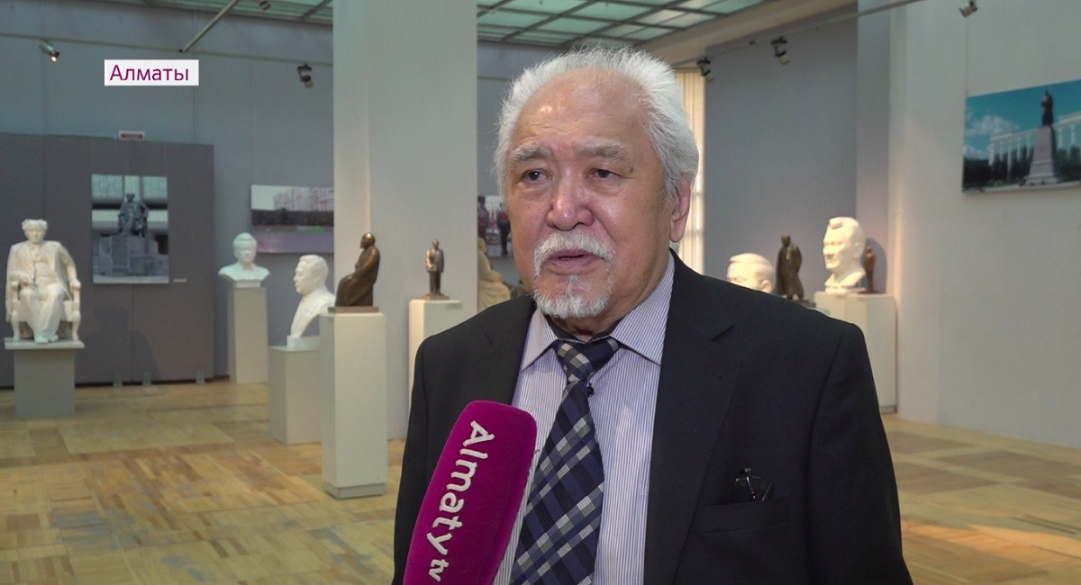 В Алматы открылась выставка известного казахстанского скульптора 