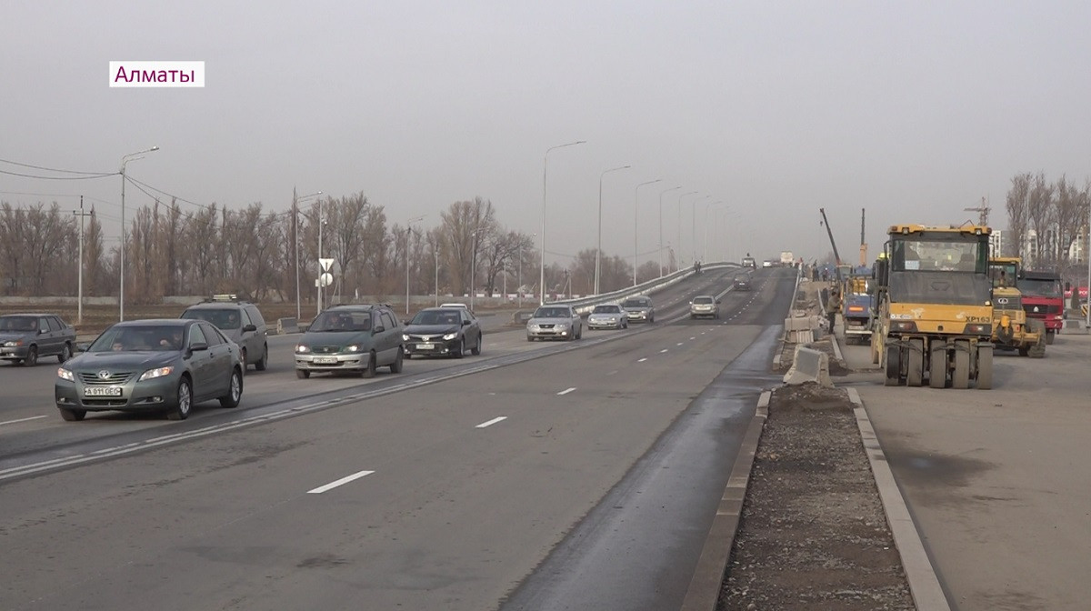 В Алматы открыто движение по эстакаде транспортной развязки на Кульжинском тракте