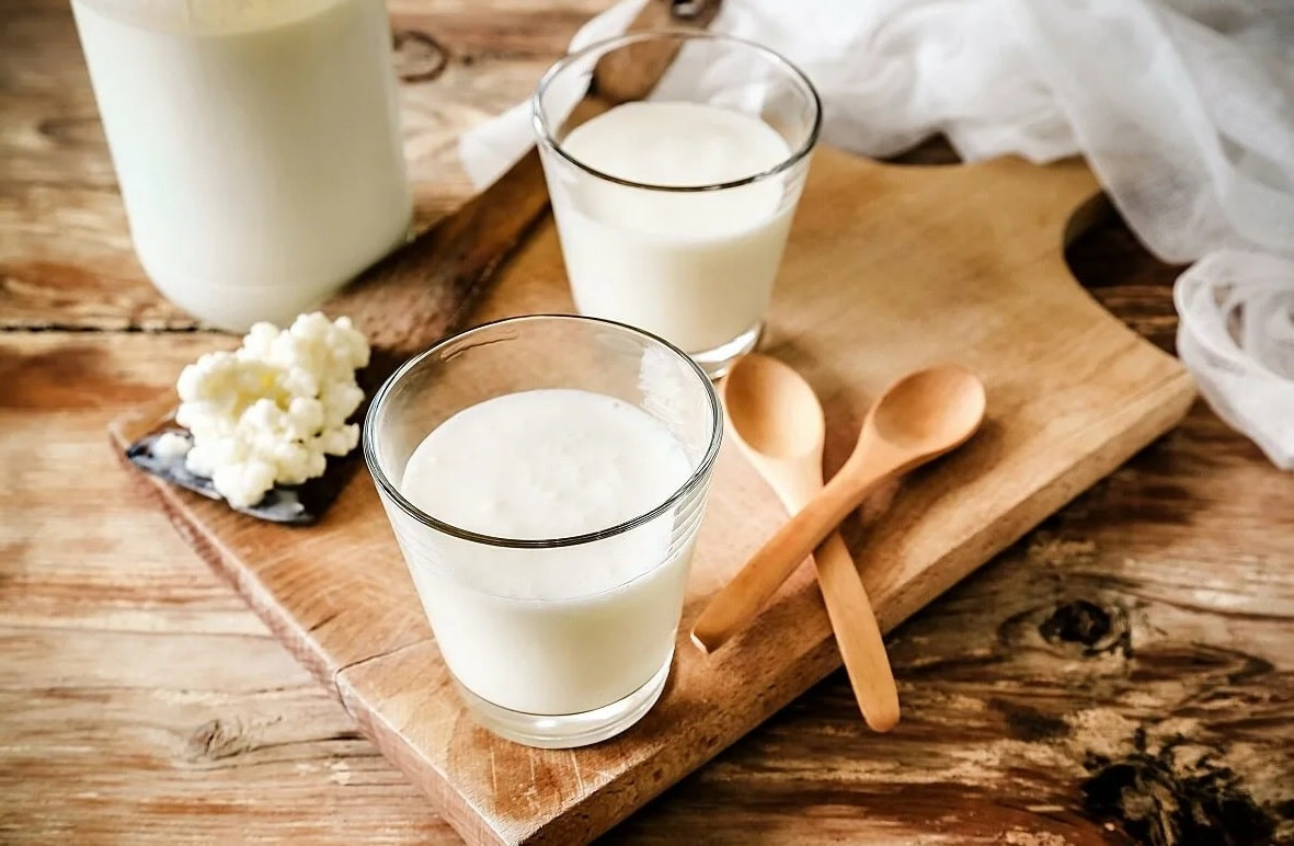 Для красоты и долголетия: диетолог назвала лучший молочный напиток