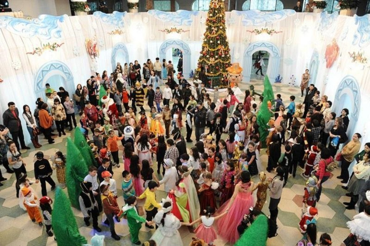 Какие новогодние мероприятия можно проводить в казахстанских школах - ответ главы МОН