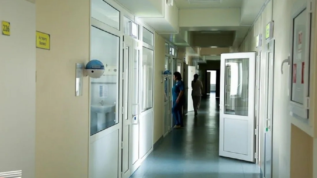 В трех микрорайонах Жетысуского района строят медицинские учреждения