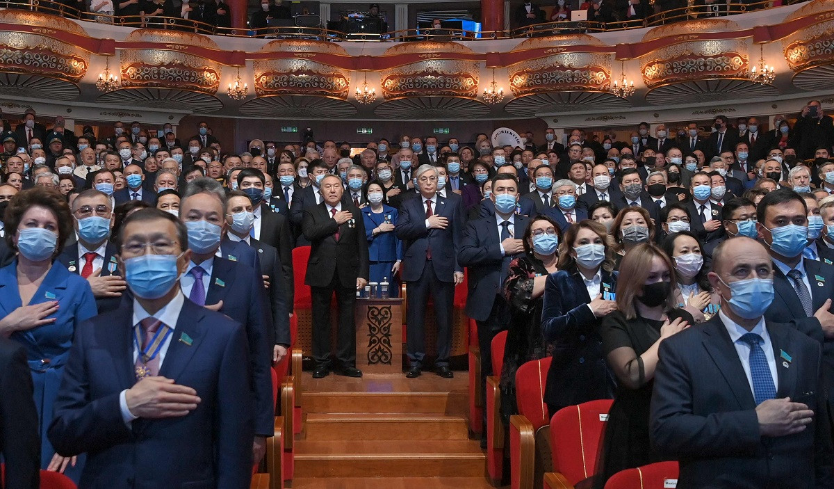 Президент пен Елбасы қазақстандықтарды Тәуелсіздіктің 30 жылдығы мерекесімен құттықтады