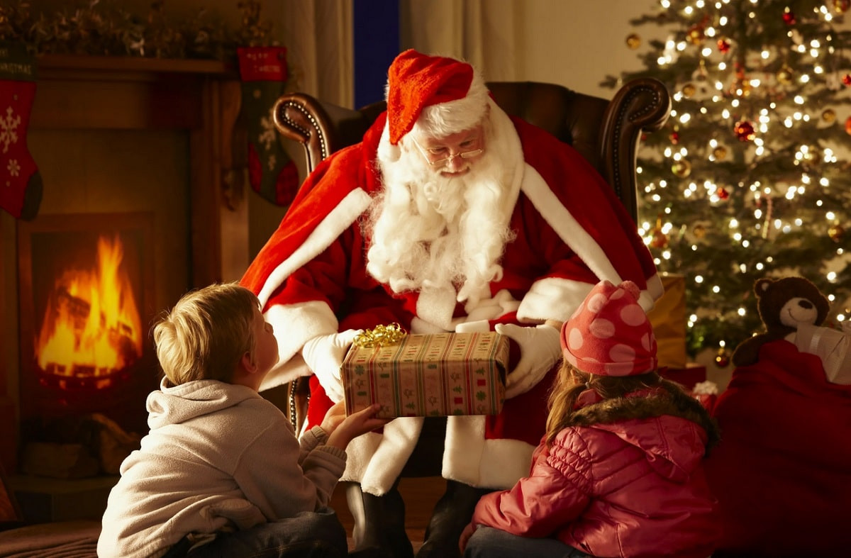 Дед Мороз на Новый год: в каком возрасте с ним можно знакомить ребенка - психолог
