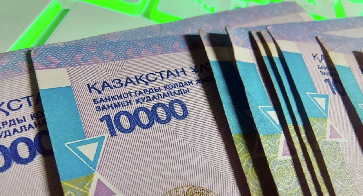 50 лучших казахстанских ученых получили премии по 6 миллионов тенге  
