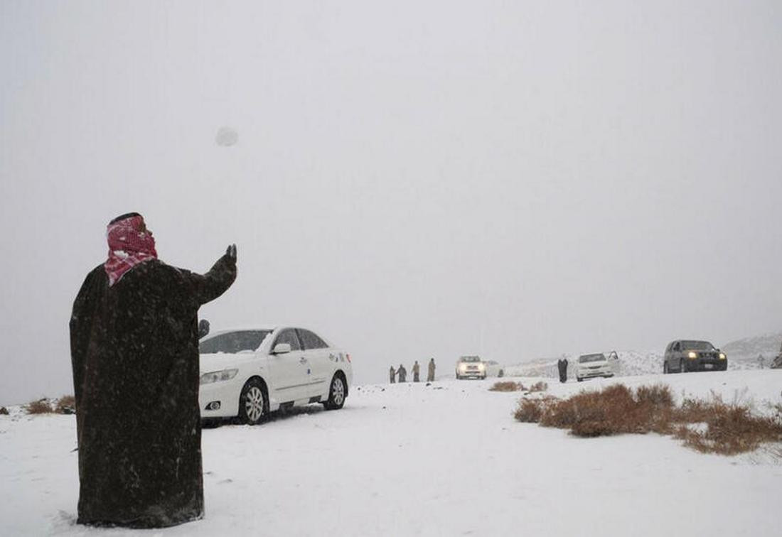 Новогоднее чудо: в Саудовской Аравии выпал снег