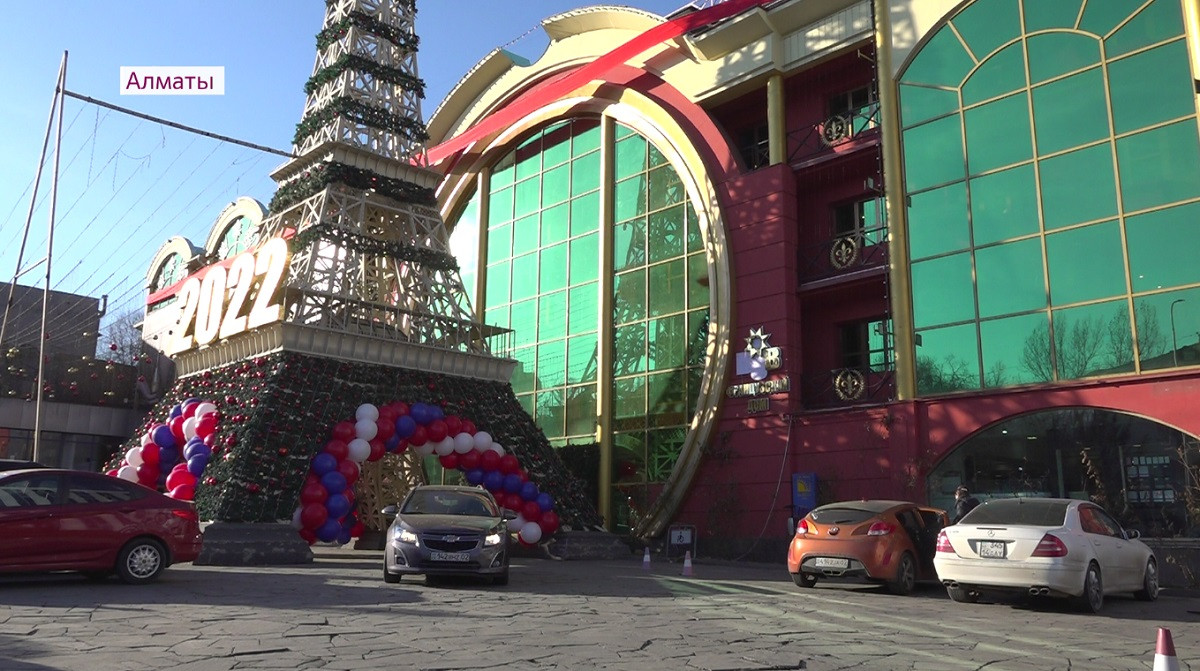 Французский дом возобновил работу в Алматы