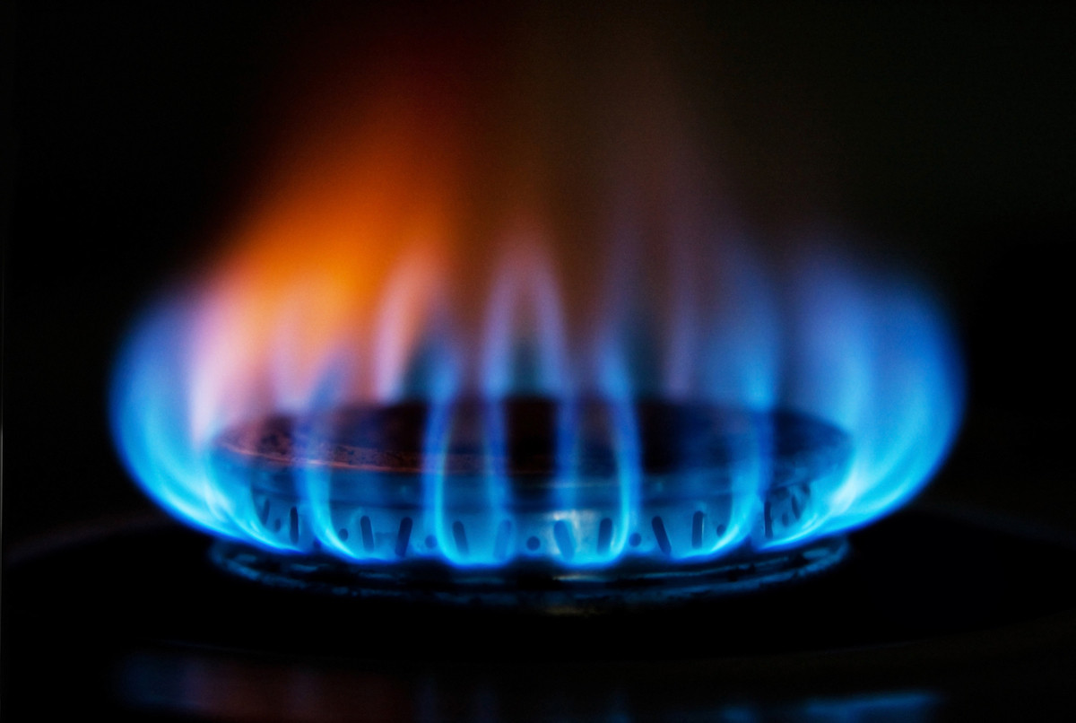 Запах газа в домах и квартирах: названа предварительная причина