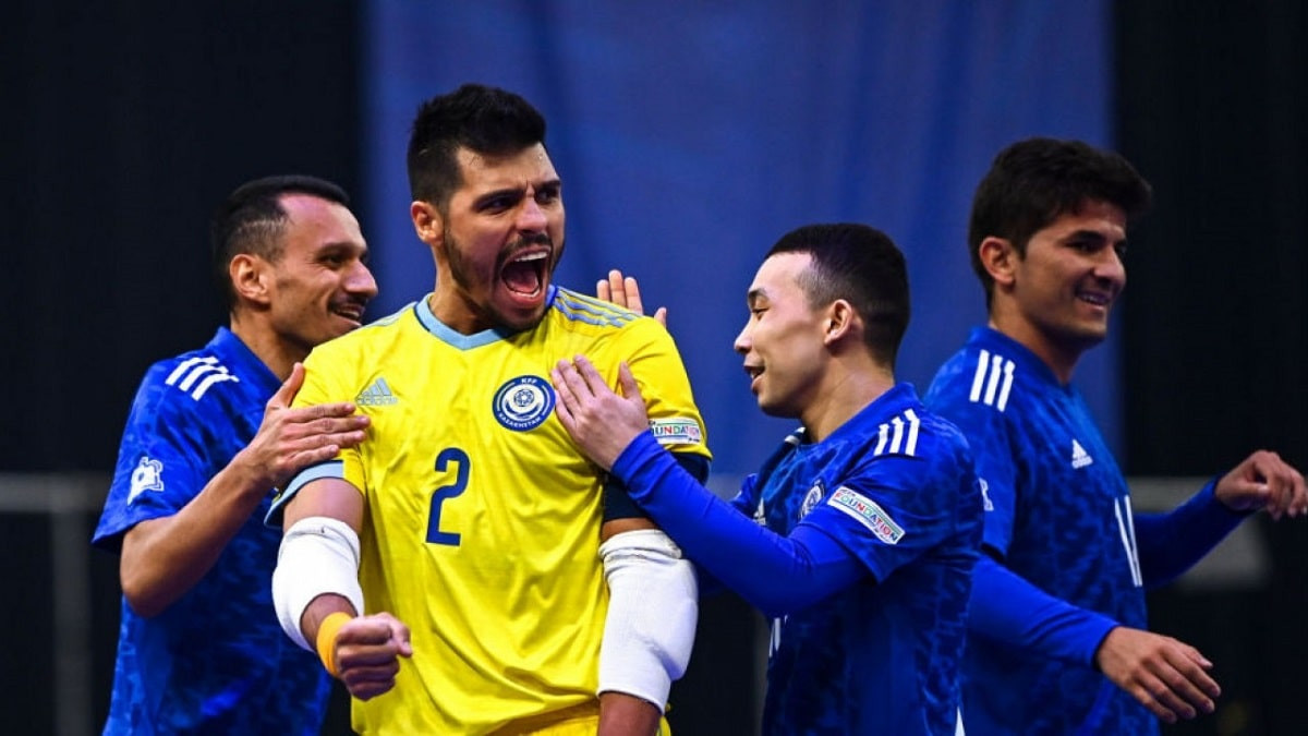 С разгромным счетом: казахстанцы победили финнов на Чемпионате Европы по футзалу