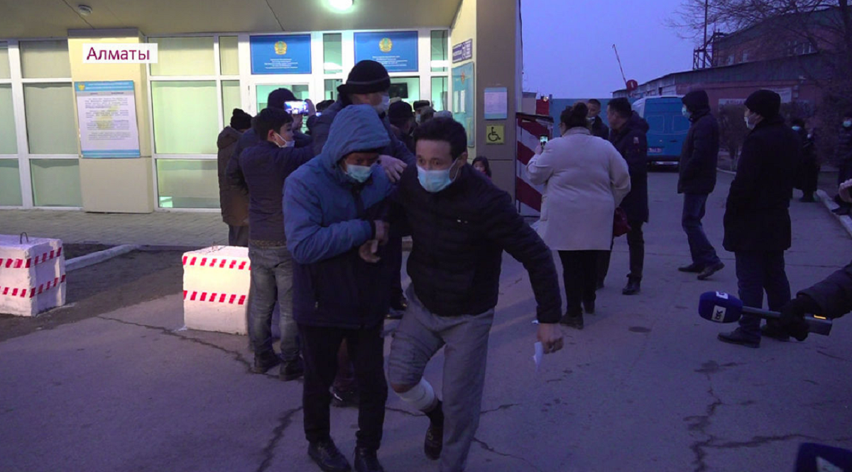 В Алматы за неделю из следственного изолятора выпустили 16 человек