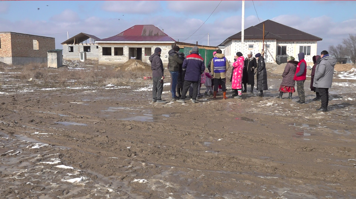 Пятьдесят семей живут без питьевой воды и дорог в Алматинской области 