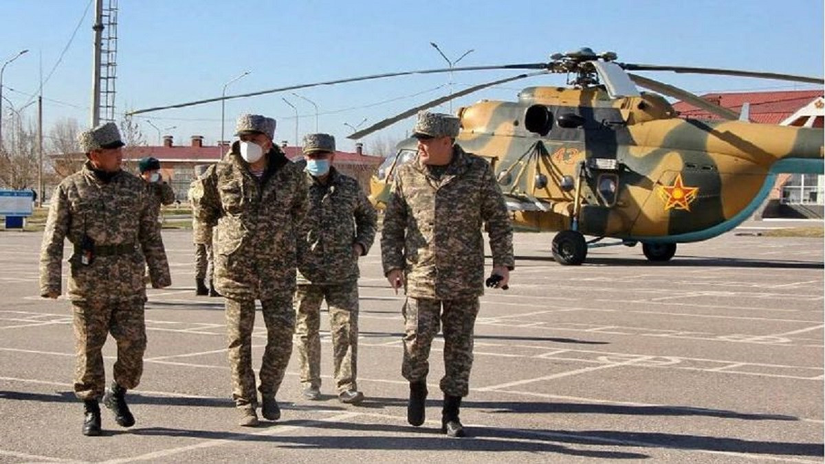 Специальная комиссия проверила условия хранения оружия на юге Казахстана