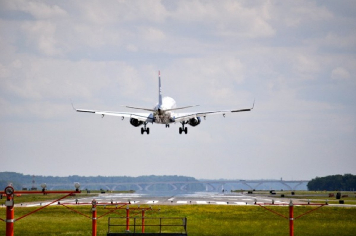 Первый рейс с казахстанцами на борту вылетает из Польши 