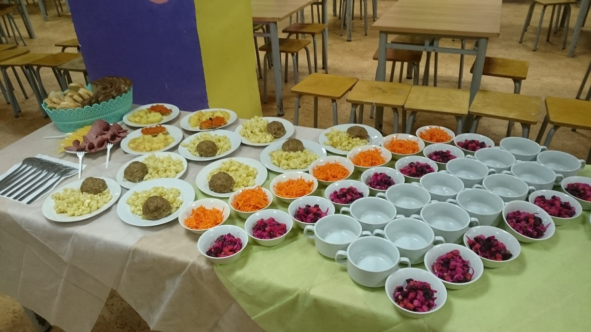 Ученики младших классов Алматы получат бесплатное горячее питание