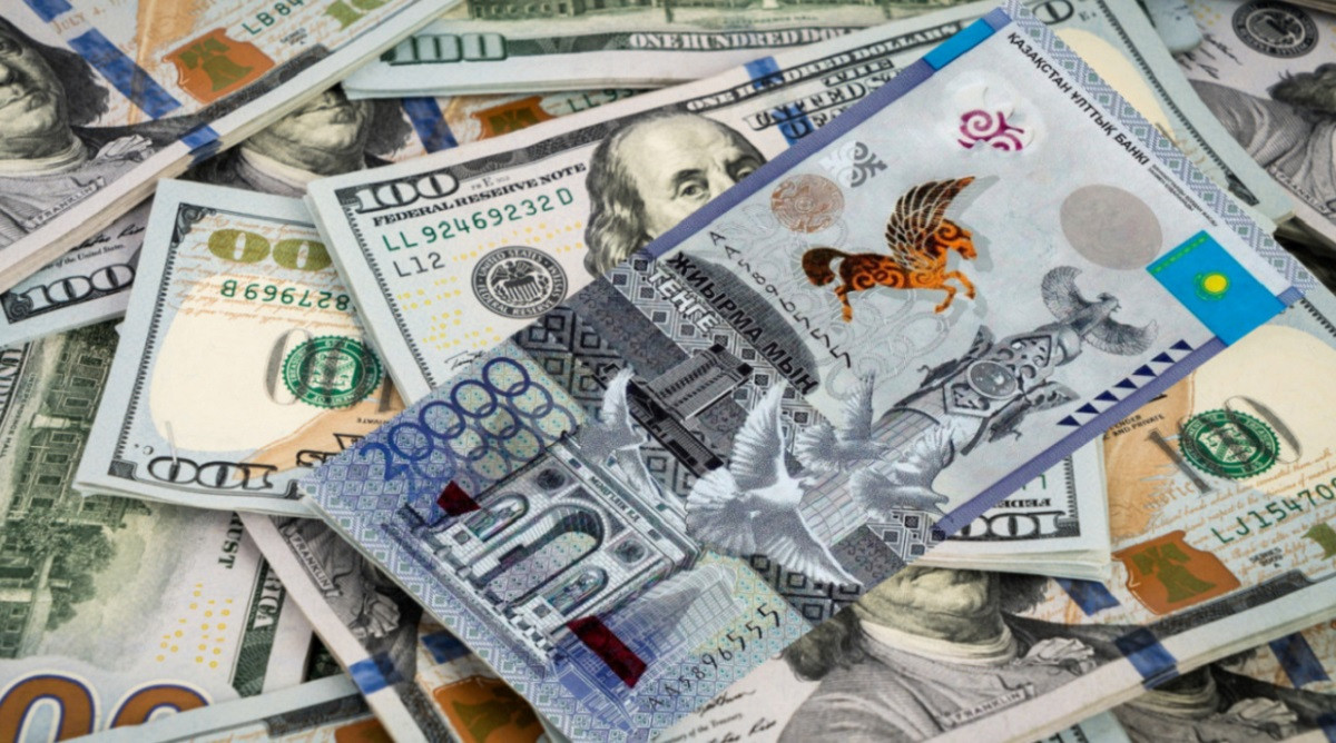 Более 500 тенге за доллар: ситуация с курсом валют на 4 марта 