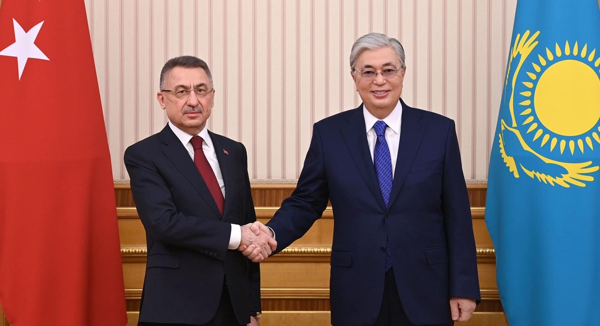 Касым-Жомарт Токаев принял вице-президента Турции Фуата Октая