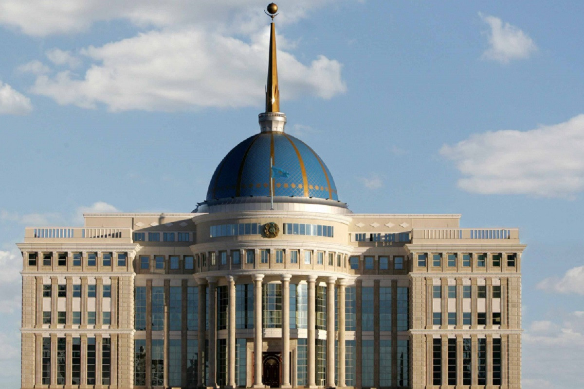 Президент Казахстана подписал Указ "О проведении встреч акимов с населением"