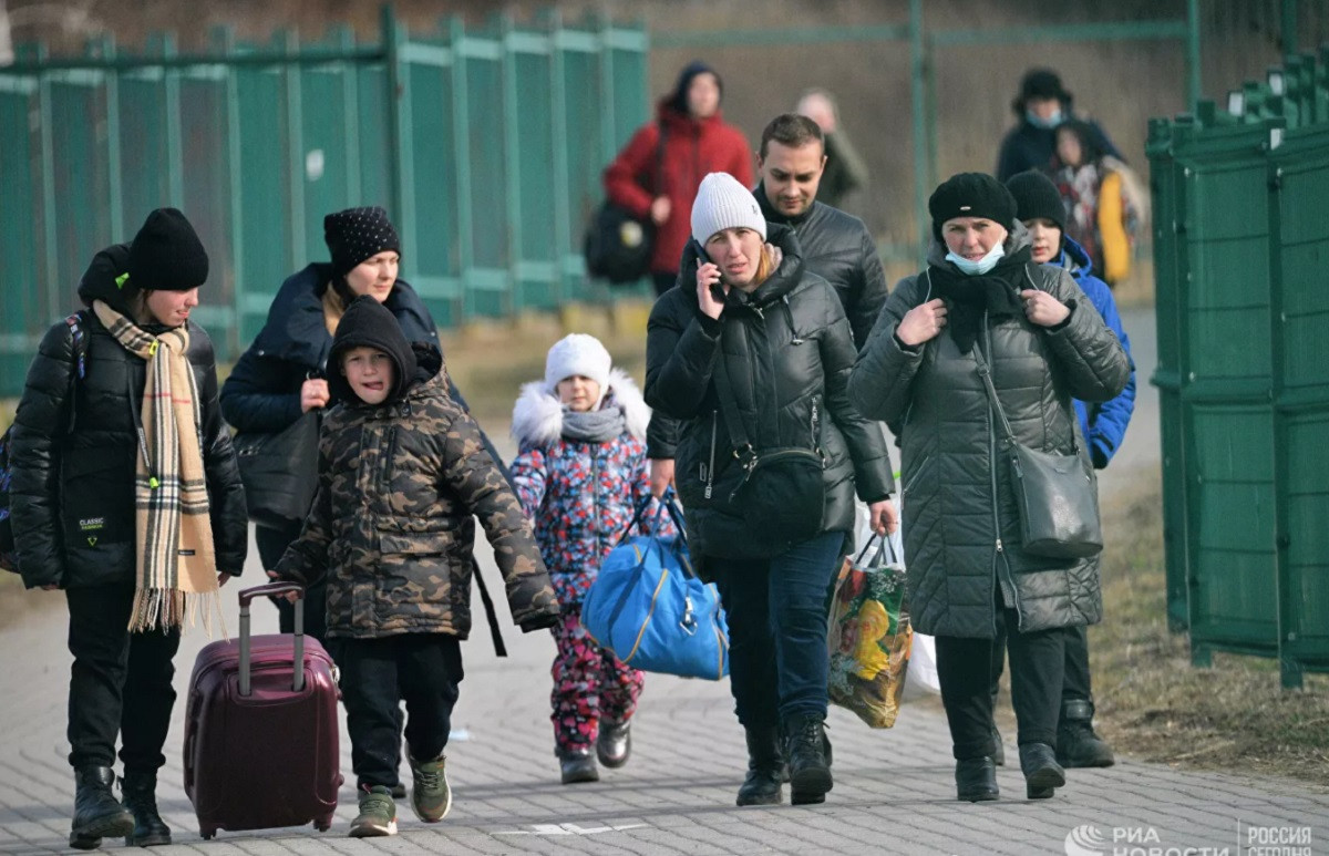 Почти 2 миллиона человек покинули Украину