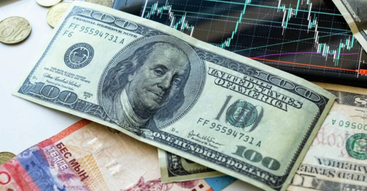 Курс доллара в Казахстане 11 марта: тенге сдает позиции