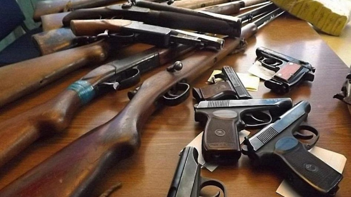 Сколько нелегального оружия изъяли в Казахстане с начала масштабных рейдов 