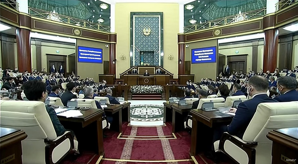 ҚР Парламенті палаталарының бірлескен отырысы басталды