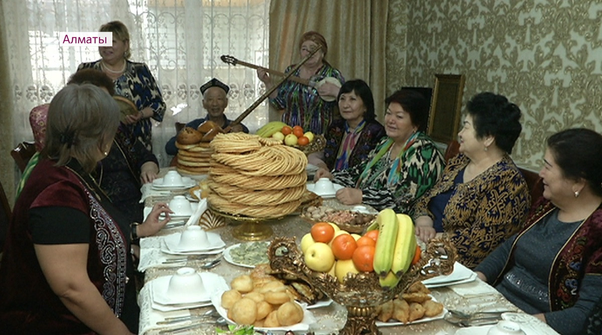 Необычный рецепт Наурыз коже раскрыла семья из Алматы