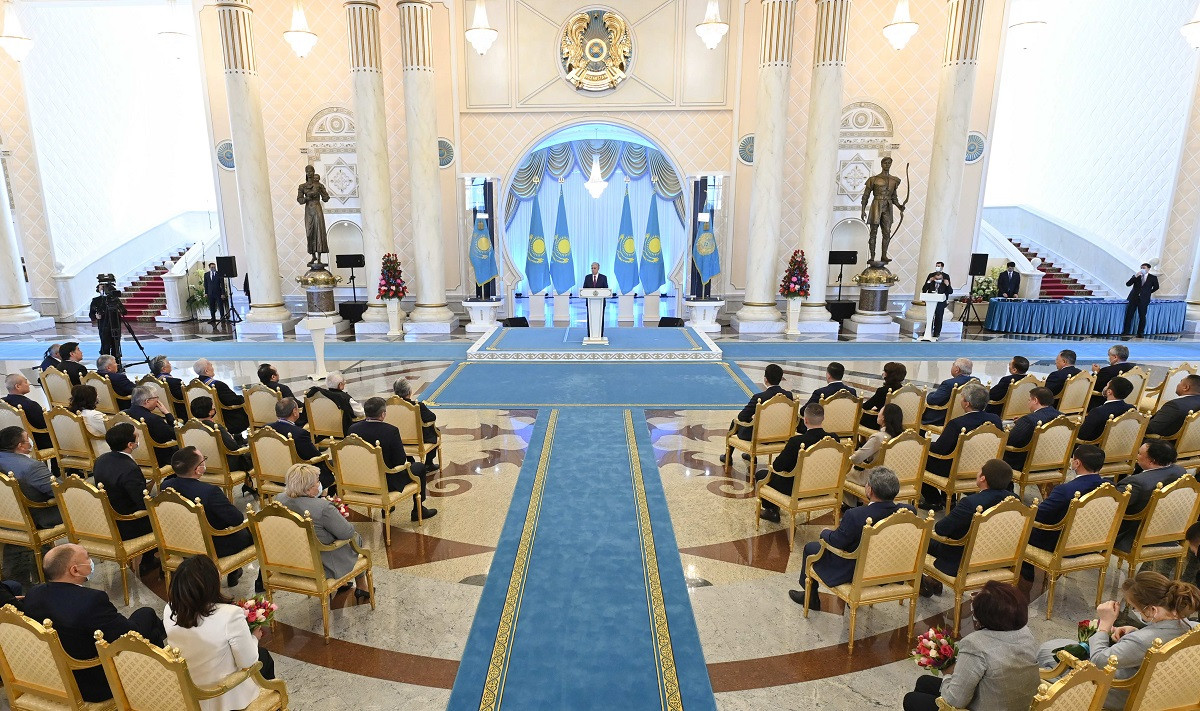 Токаев в канун празднования Наурыза принял участие в церемонии вручения госнаград