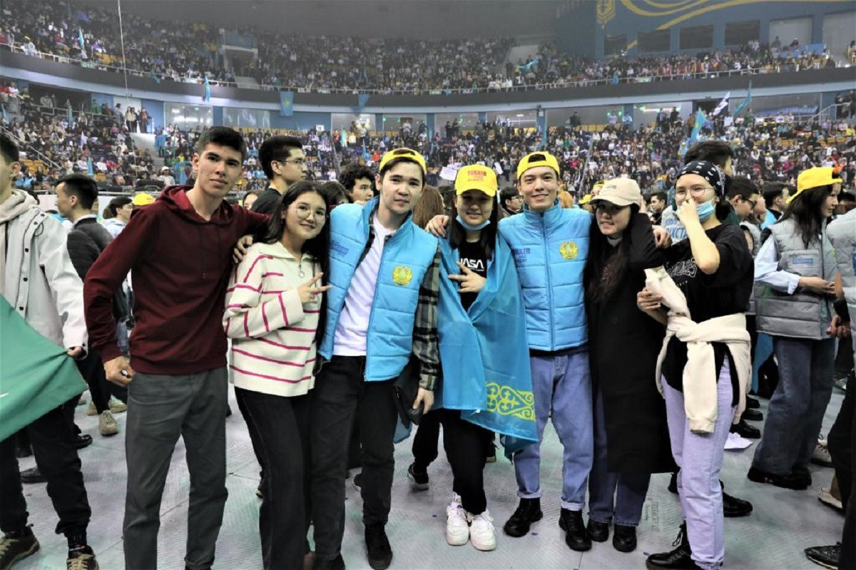 Знать историю и быть патриотом призывали студенты Алматы на фестивале