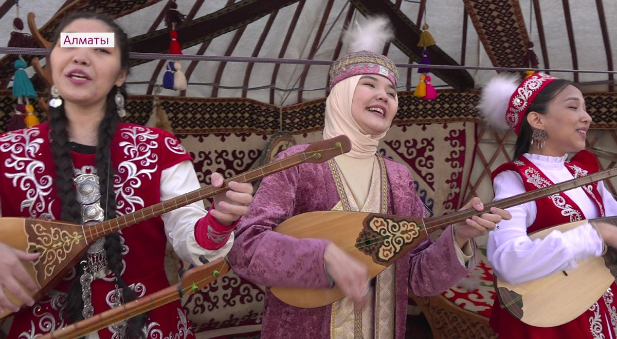Как празднуют Наурыз в Алмалинском районе Алматы 