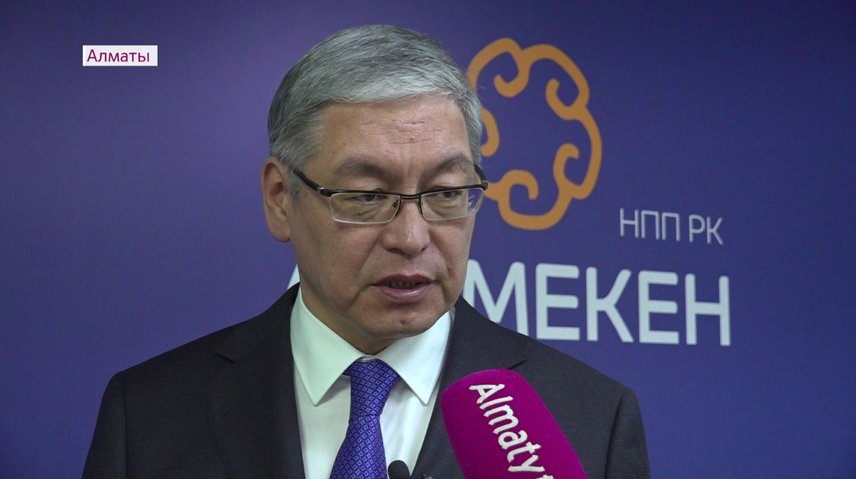 Министр юстиции встретился с пострадавшими предпринимателями Алматы 