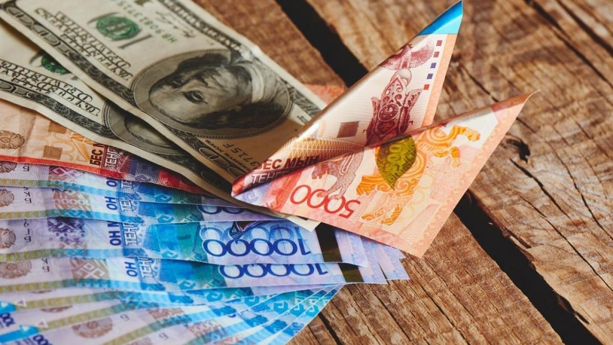 Доллар на взлете: в Казахстане снова вырос курс американской валюты 