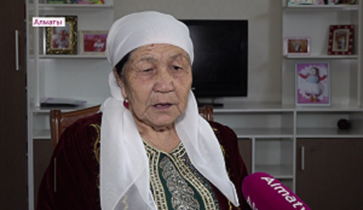 "Духовно расту и укрепляю здоровье" - 80-летняя алматинка соблюдает пост уже 40 лет