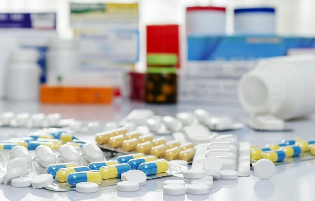 Казахстан расторгнет договоры с поставщиками лекарств из Украины