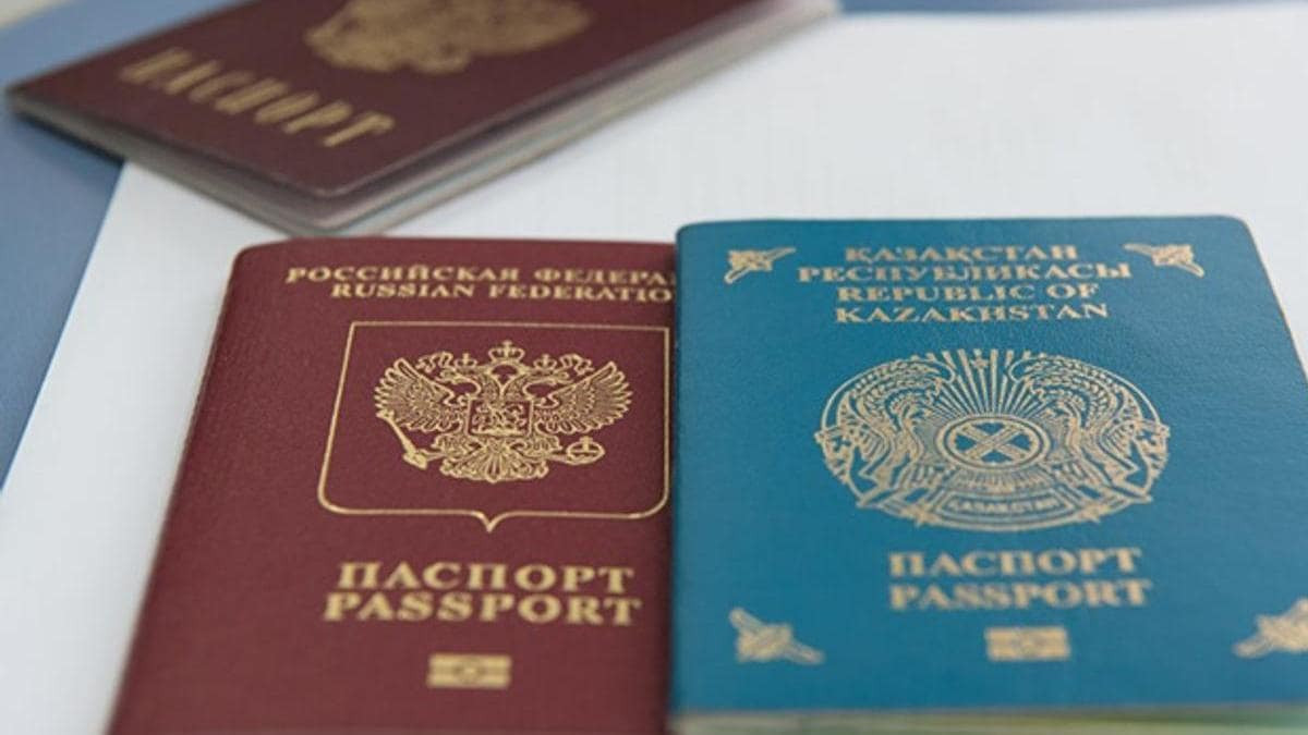 Казахстанку заставили вернуть пенсию за 10 лет из-за двойного гражданства