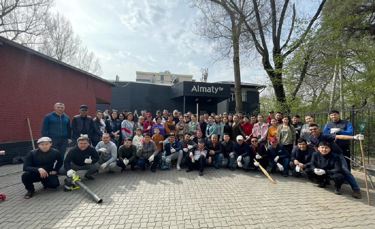 Коллектив Almaty TV принял участие в общегородском субботнике 