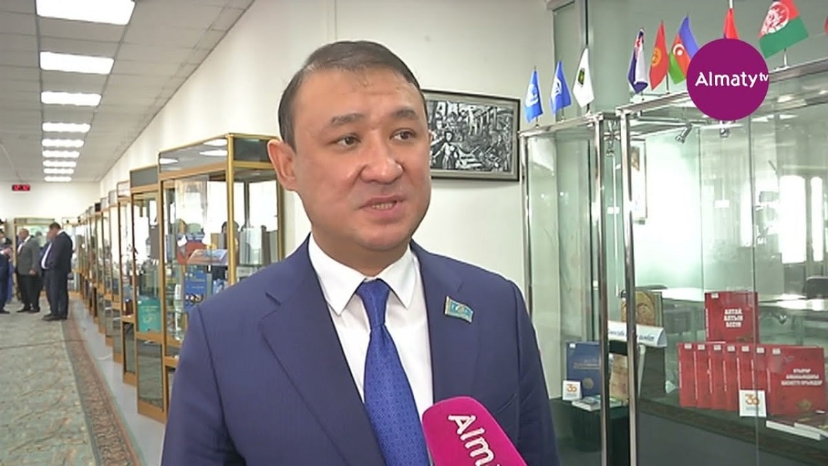 Депутат маслихата Шухрад Шардинов прокомментировал итоги съезда партии AMANAT