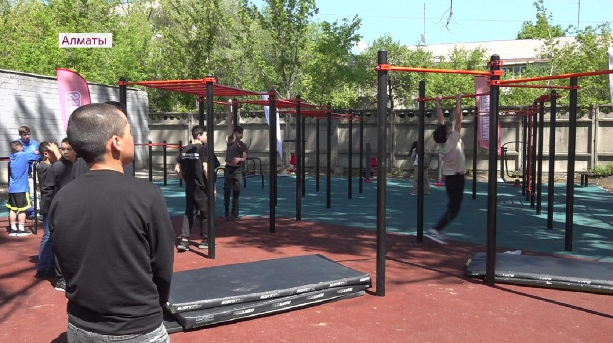 Алматыда Street Workout  спорт алаңы ашылды