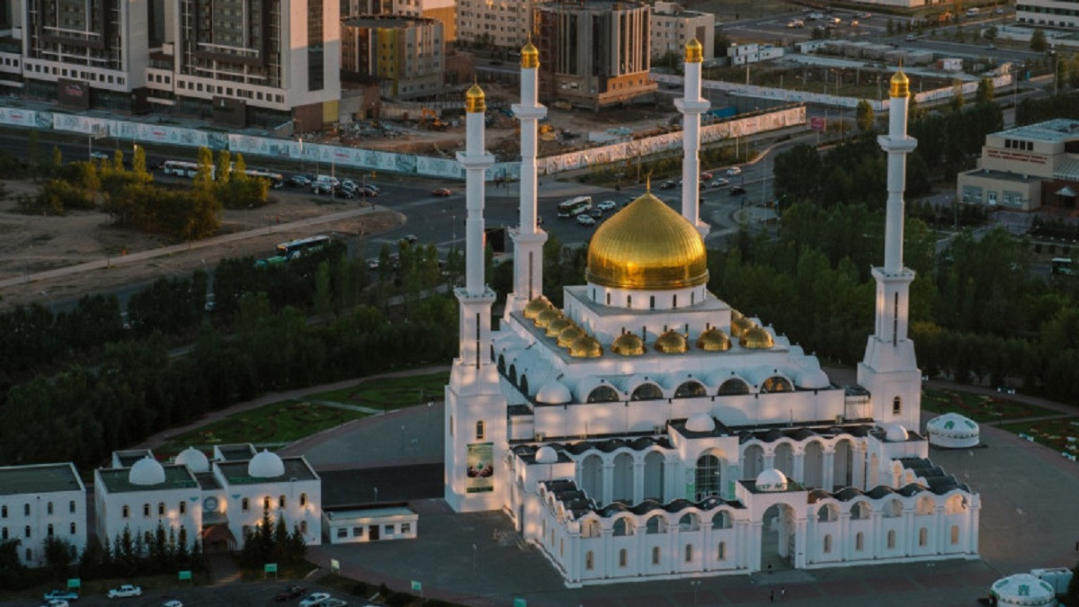 Мусульмане Казахстана празднуют Ораза айт