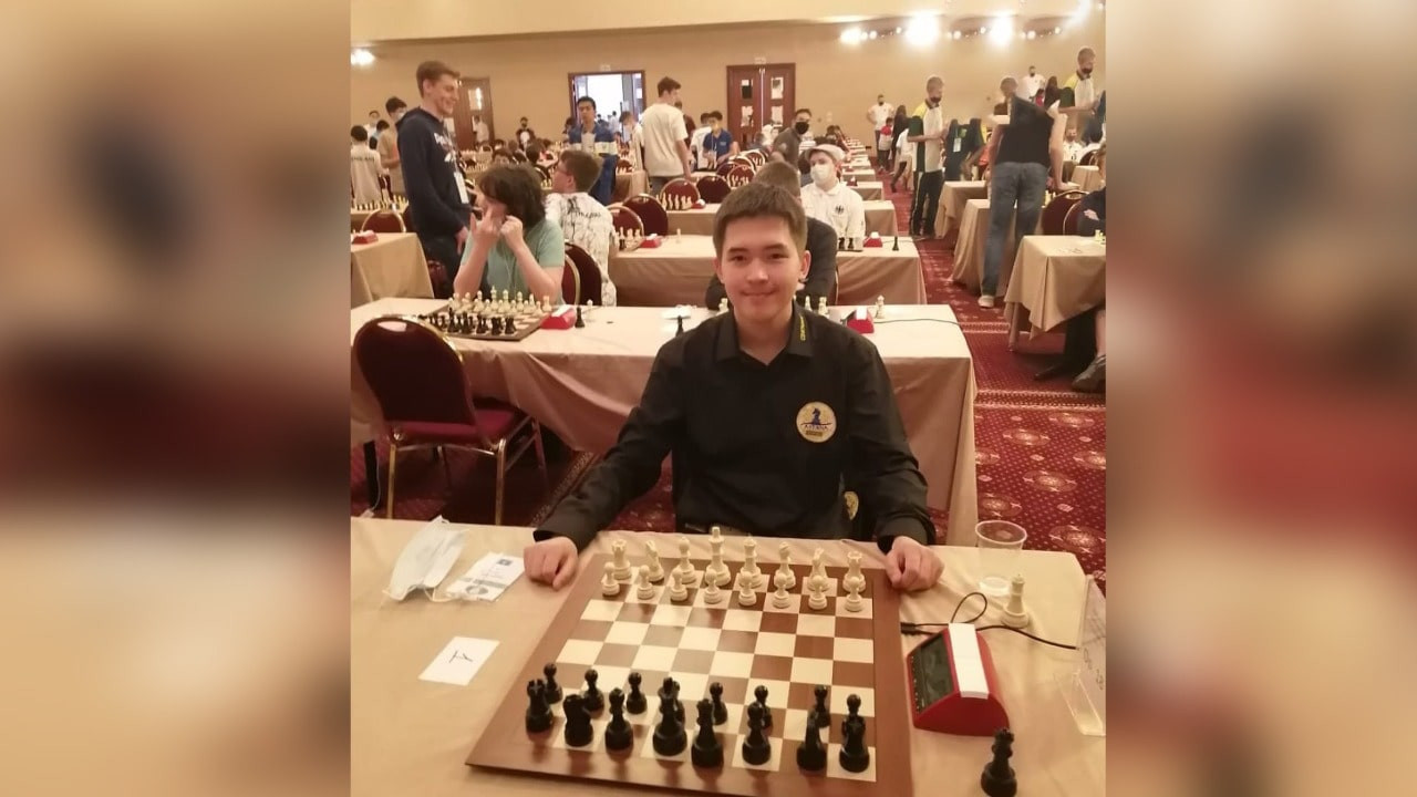 18 жастағы Қазыбек Нөгербек шахматтан әлем чемпионы атанды  