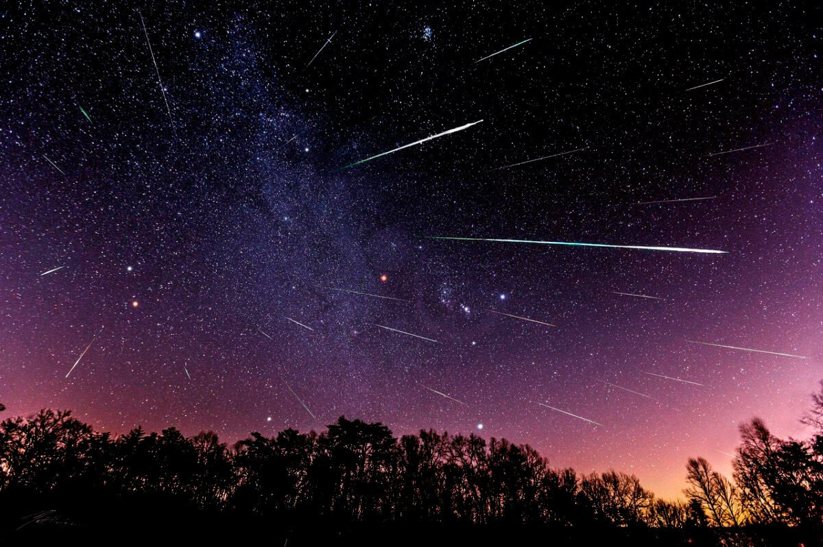 Гости из космоса: осколки кометы Галлея упадут на Землю 5 мая