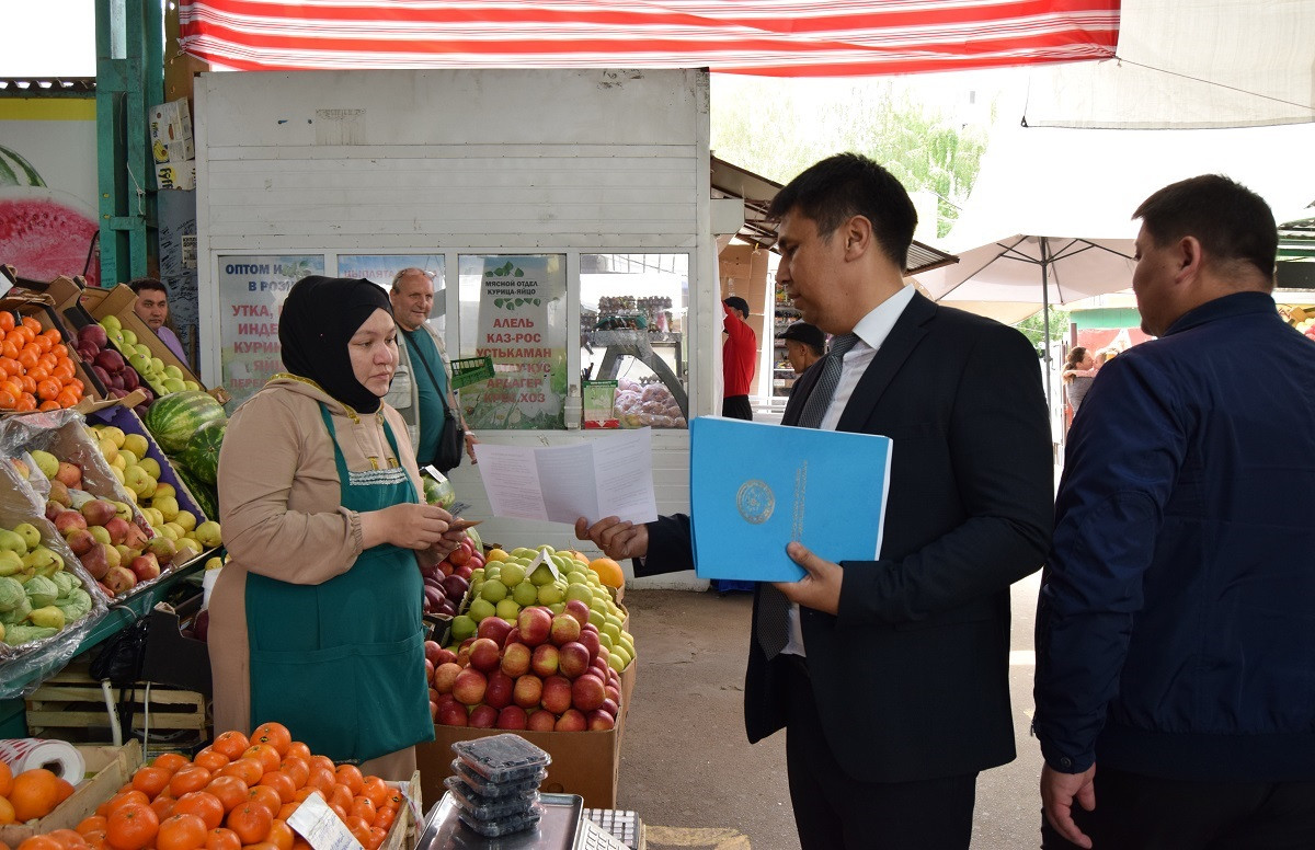 Рекомендации и проверки: какие цены на социально значимые продукты питания должны быть в Алматы 