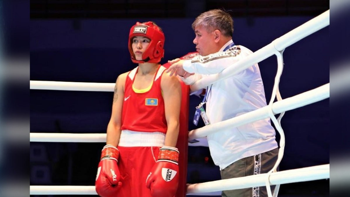 Чемпионат мира по боксу: Алуа Балкыбекова выиграла стартовый поединок