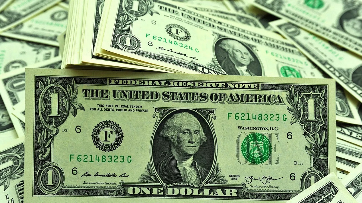 За сколько продают доллары в обменниках Алматы 11 мая 