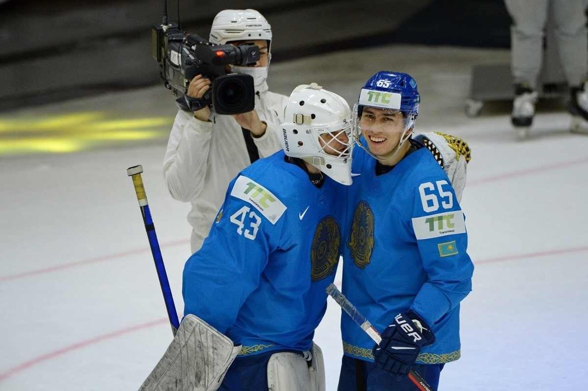 Спасительная победа: сборная Казахстана обыграла Италию на ЧМ по хоккею и осталась в элите турнира