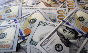 За сколько продают доллары в обменниках Алматы 24 мая 