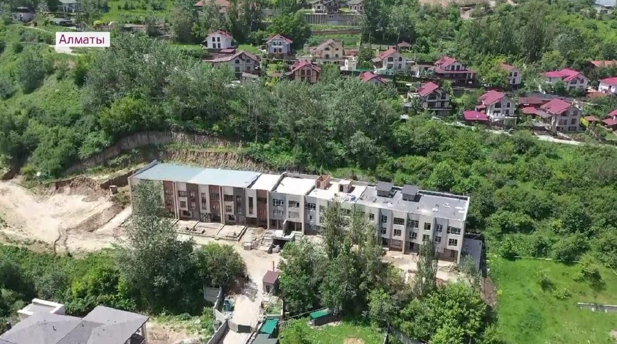 Алматыдағы Бостандық ауданында заңсыз құрылыс нысаны анықталды
